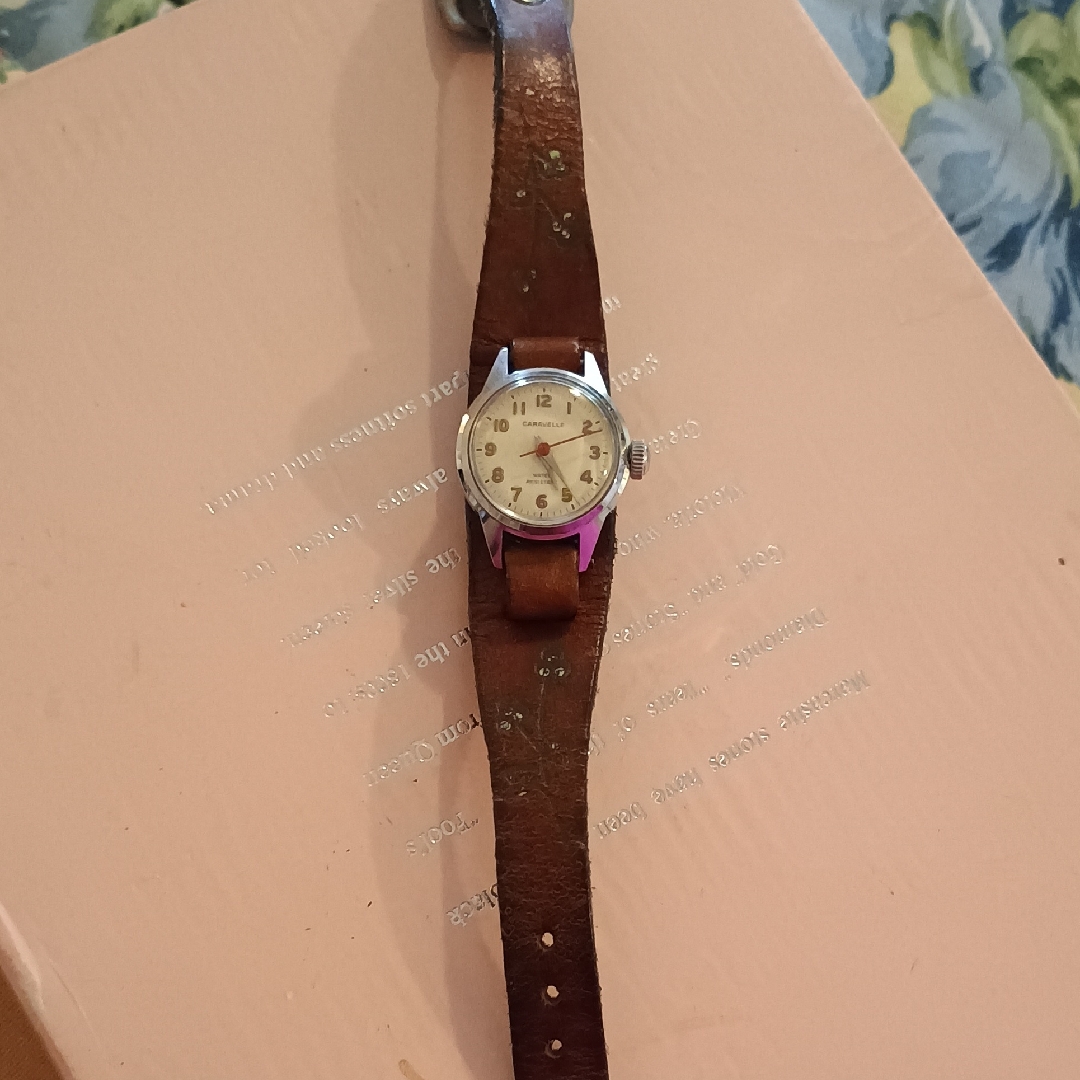 Brown Leather Strap Watch Brown Leather Strap Watch